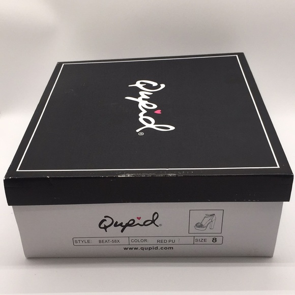 Qupid Woman’s Red Pumps Platform Heels Real Rabbit Fur Pom Poms Size 8 - Picture 8 of 14